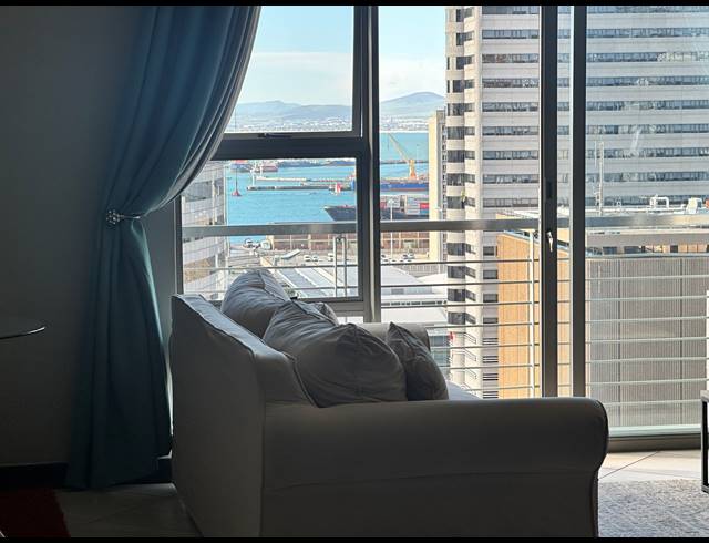 1 BEDROOM APARTMENT FOR SALE IN CAPE TOWN CITY CENTRE